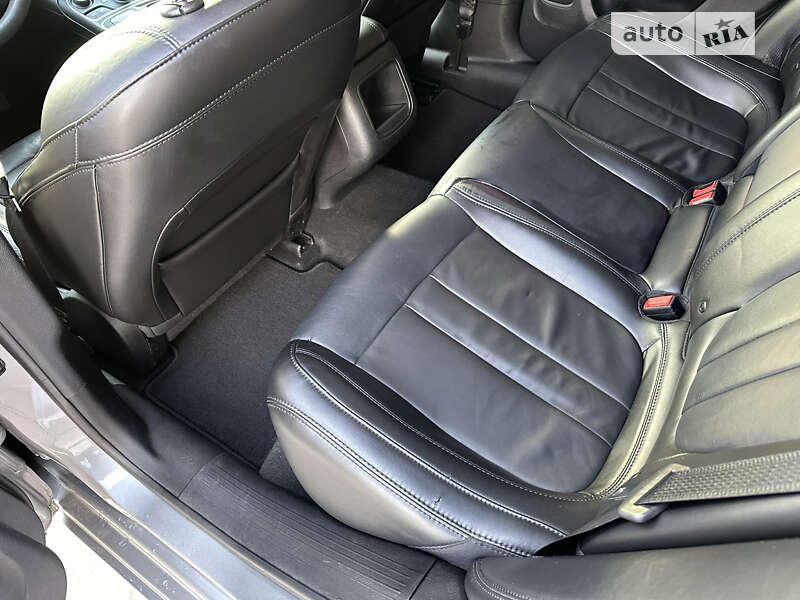 Седан Chrysler 200 2016 в Киеве
