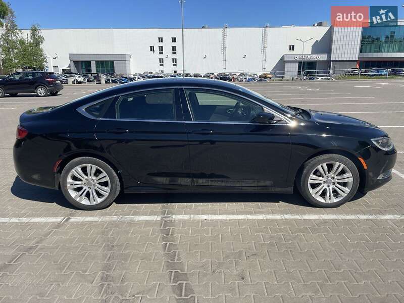 Седан Chrysler 200 2014 в Чернігові