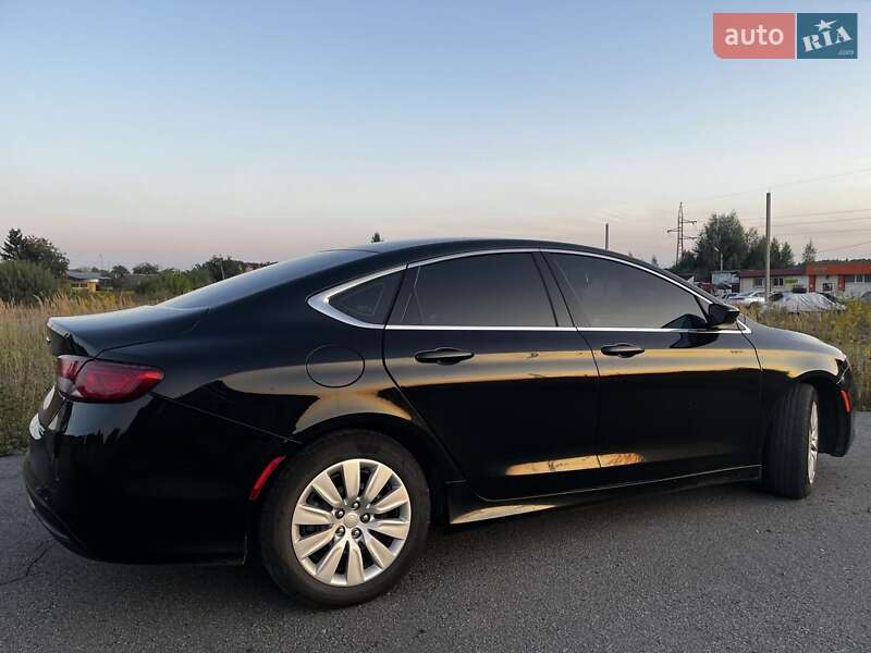 Chrysler 200 2015