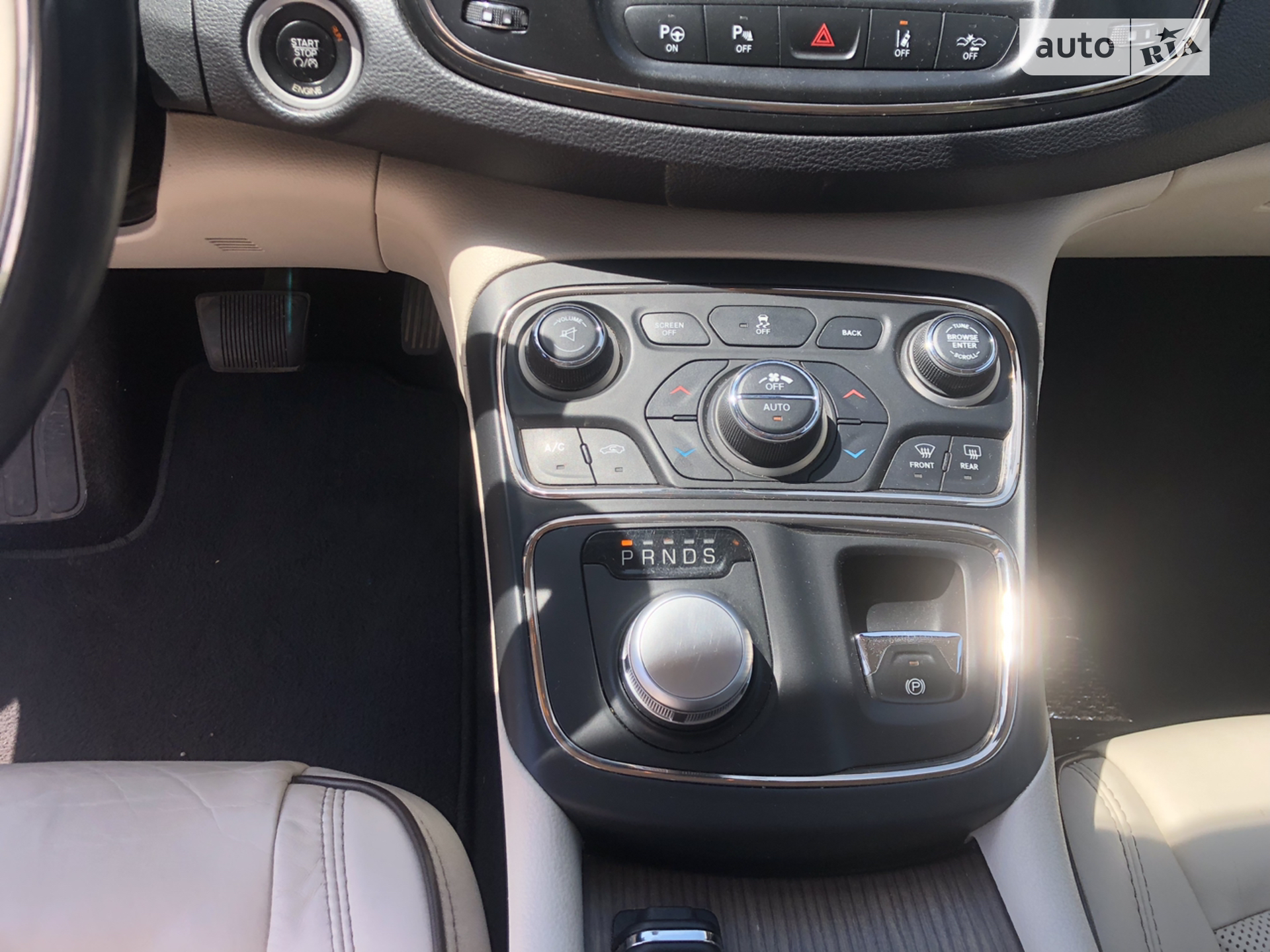 2014 Chrysler 200 - мініатюра 8