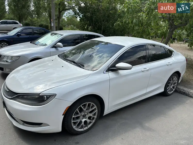 Chrysler 200 2015