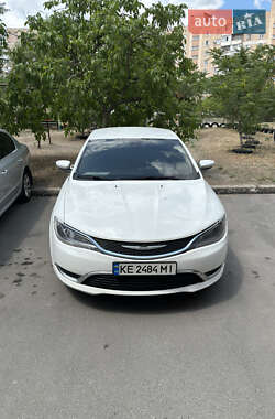 Седан Chrysler 200 2015 в Запорожье