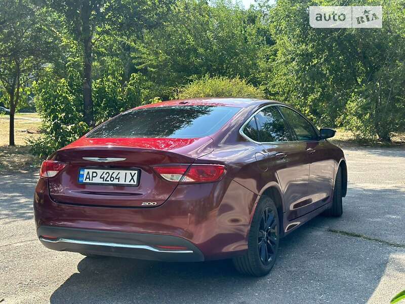 Седан Chrysler 200 2015 в Запорожье