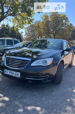 Хэтчбек Chrysler 200 2011 в Бурштыне