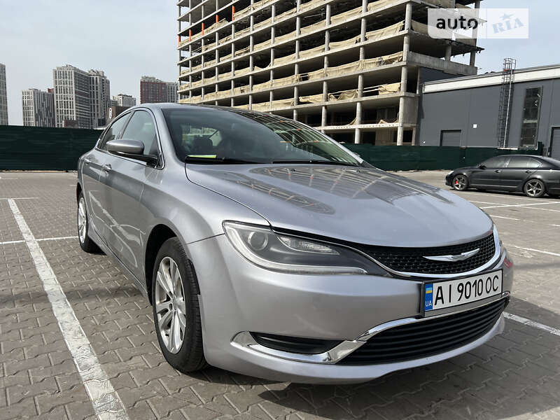 Седан Chrysler 200 2014 в Киеве