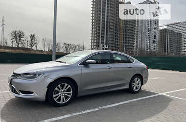 Седан Chrysler 200 2014 в Киеве