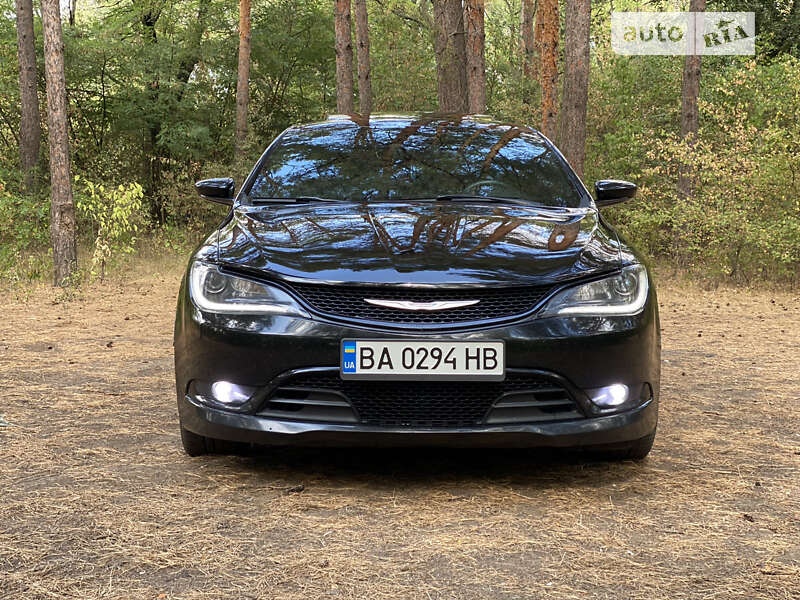 Седан Chrysler 200 2014 в Александрие