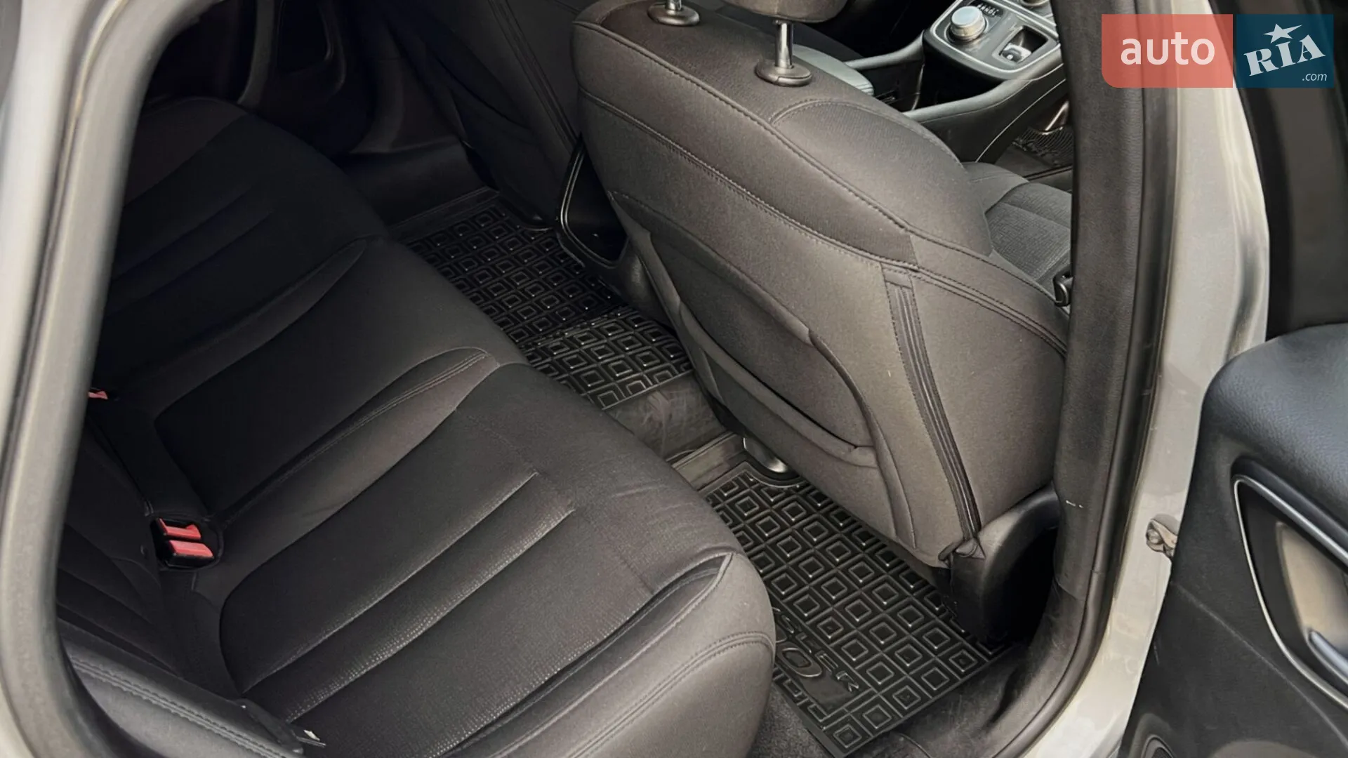 2015 Chrysler 200 - мініатюра 31