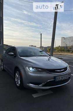 Седан Chrysler 200 2015 в Харькове