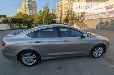 Седан Chrysler 200 2014 в Виннице