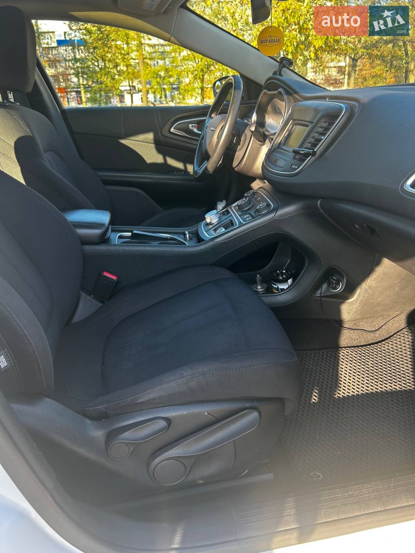 2014 Chrysler 200 - мініатюра 22