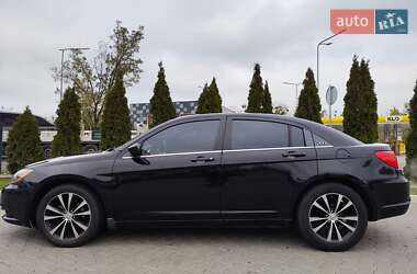 Седан Chrysler 200 2012 в Киеве