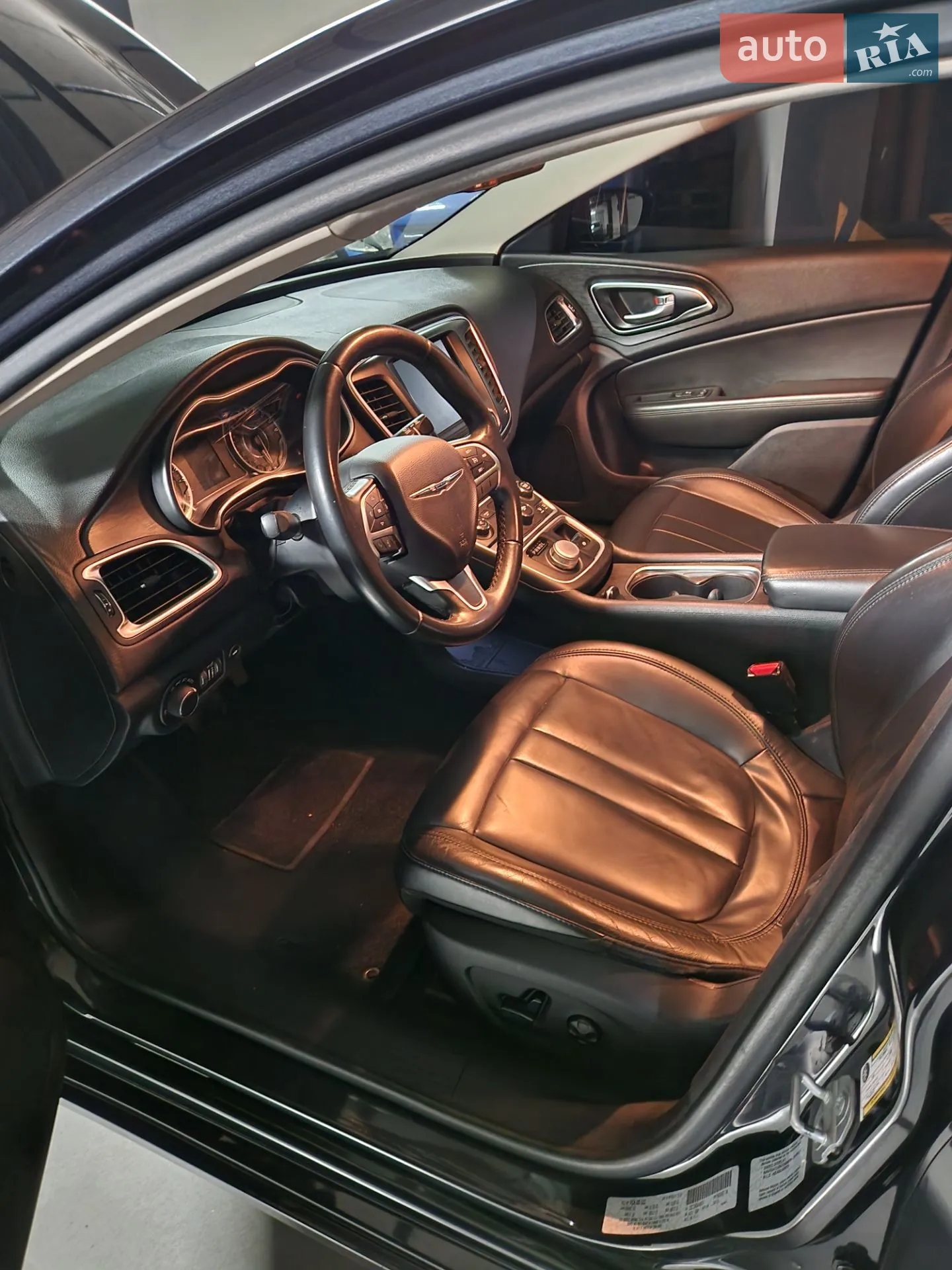 2016 Chrysler 200 - мініатюра 10