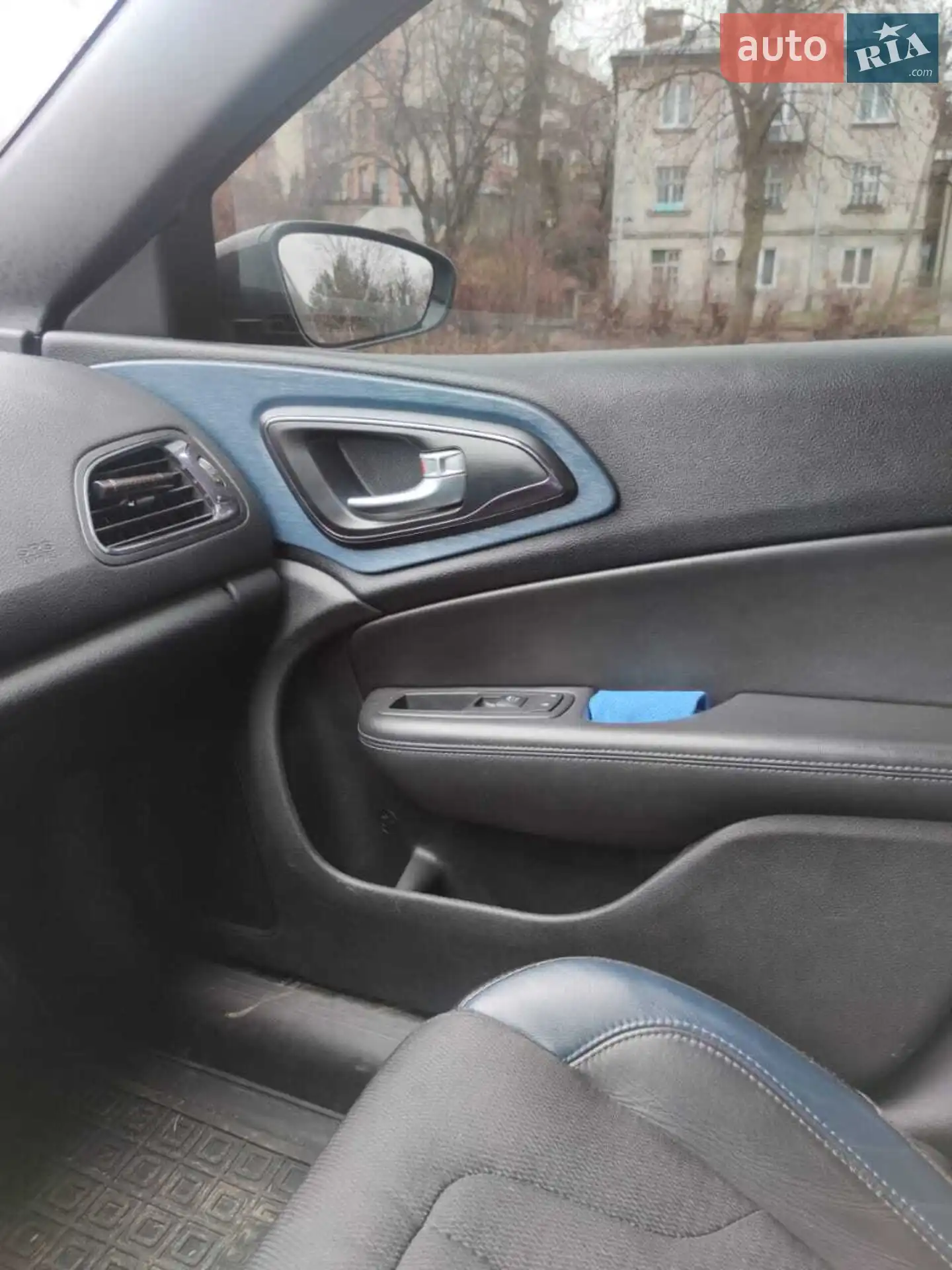 2015 Chrysler 200 - мініатюра 13
