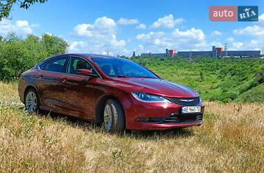 Седан Chrysler 200 2015 в Кривом Роге