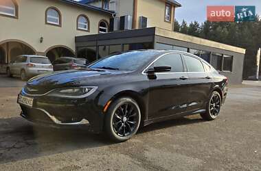 Седан Chrysler 200 2014 в Львове