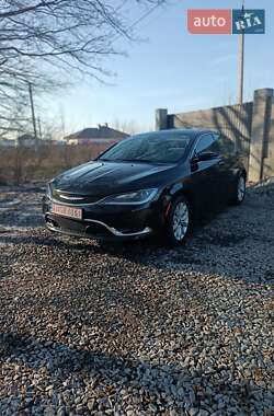 Седан Chrysler 200 2015 в Рівному