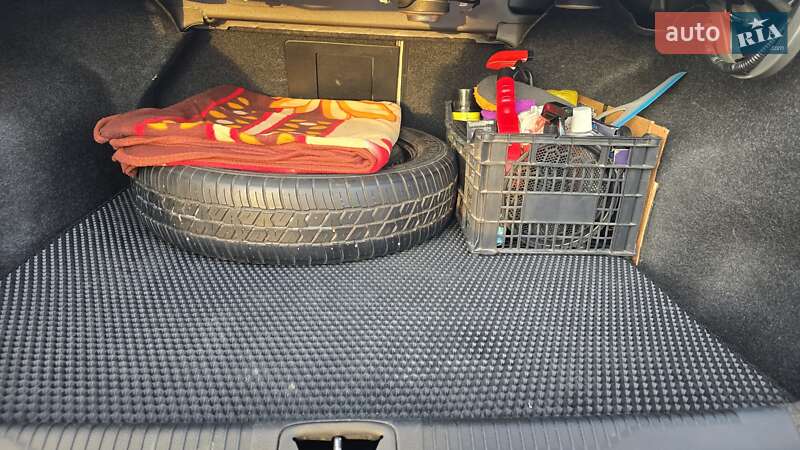 Седан Chrysler 200 2014 в Житомире фото 47 Седан Chrysler 200 2014 в Житомире