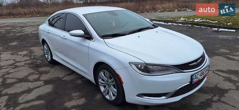 Седан Chrysler 200 2014 в Володимирі