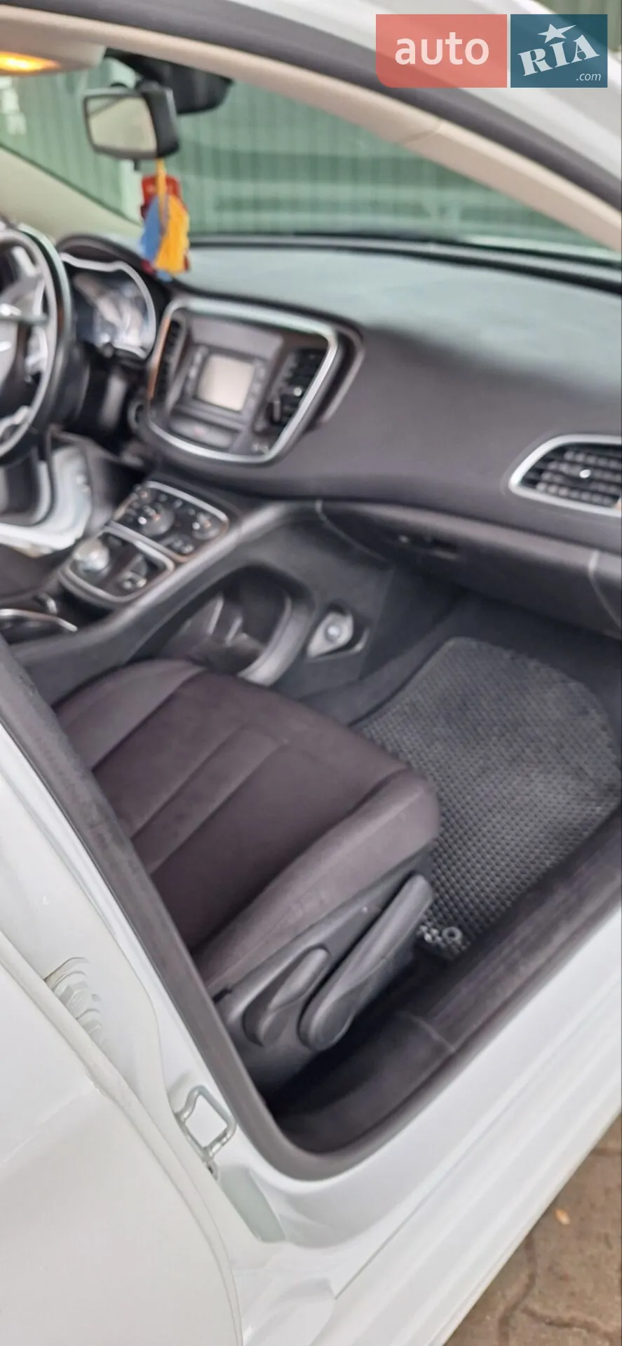 2014 Chrysler 200 - мініатюра 12