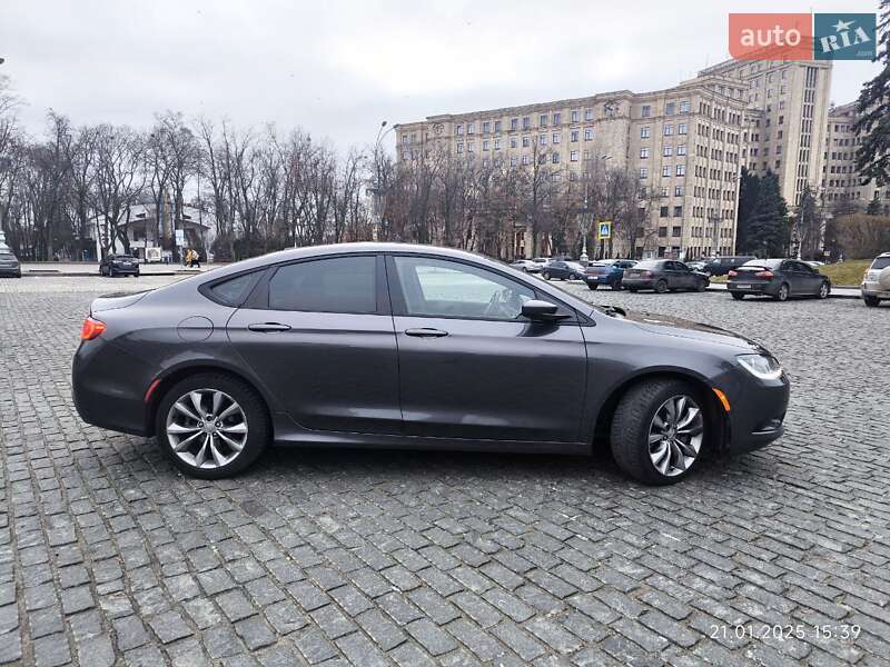 Седан Chrysler 200 2015 в Харькове