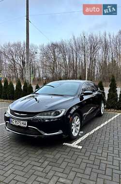 Седан Chrysler 200 2016 в Луцке