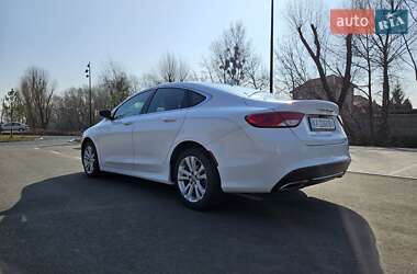 Седан Chrysler 200 2016 в Киеве