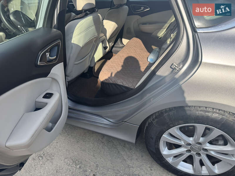 Седан Chrysler 200 2015 в Хусте фото 6 Седан Chrysler 200 2015 в Хусте