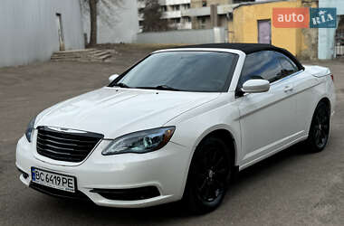 Кабриолет Chrysler 200 2012 в Львове