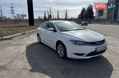Седан Chrysler 200 2015 в 