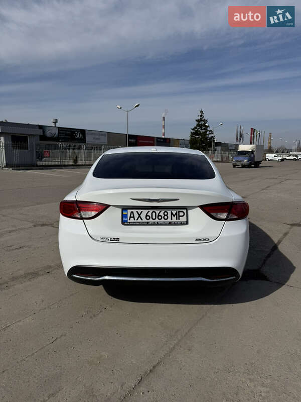 Седан Chrysler 200 2015 в Харькове