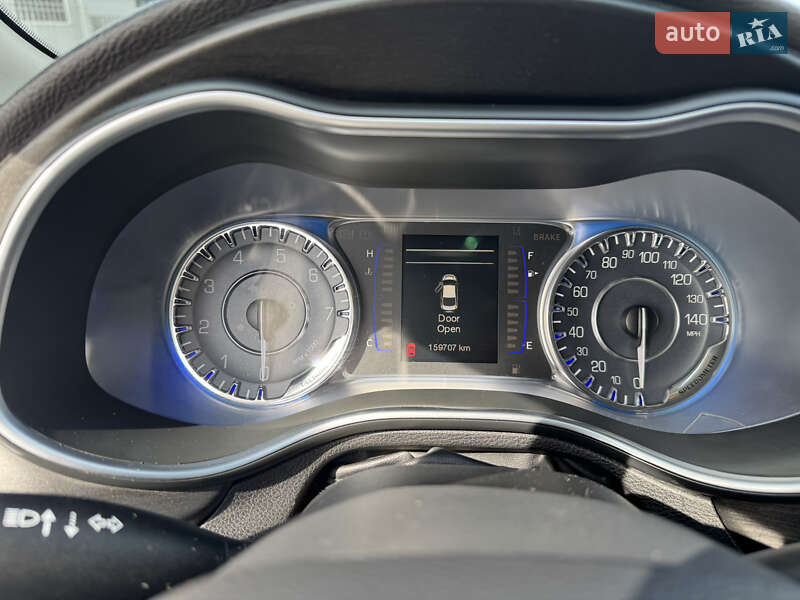 Седан Chrysler 200 2015 в Харькове