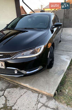 Седан Chrysler 200 2016 в 
