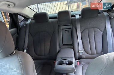 Седан Chrysler 200 2015 в Киеве