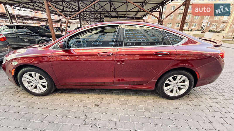 Седан Chrysler 200 2015 в Одессе