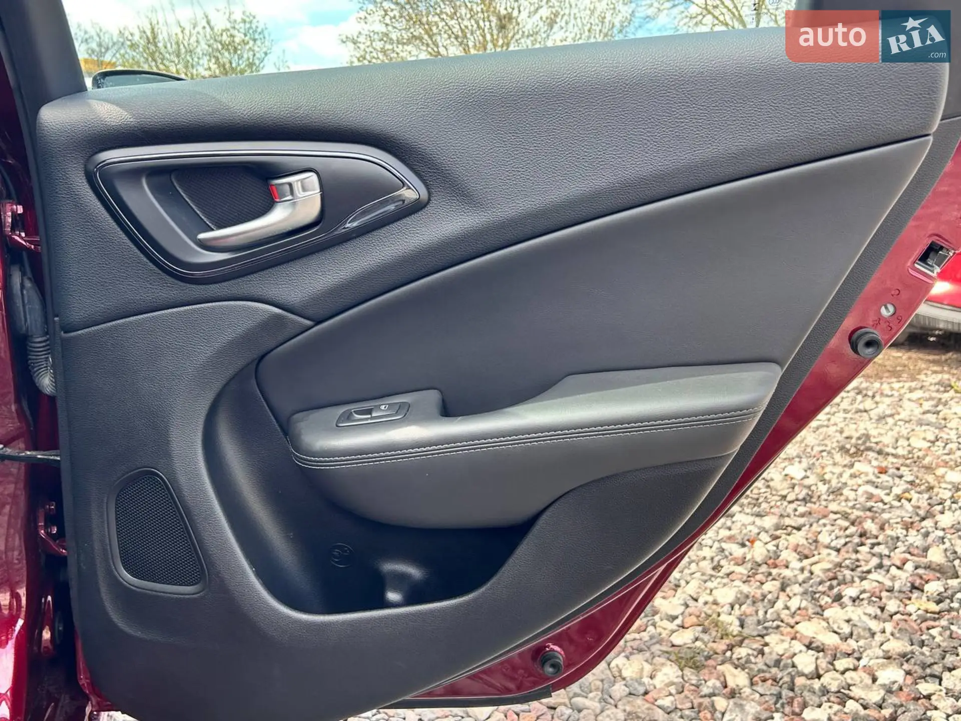 2014 Chrysler 200 - мініатюра 25