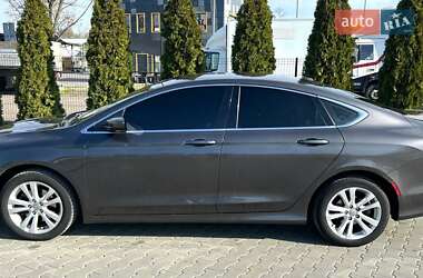 Седан Chrysler 200 2015 в 