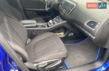 Седан Chrysler 200 2014 в 