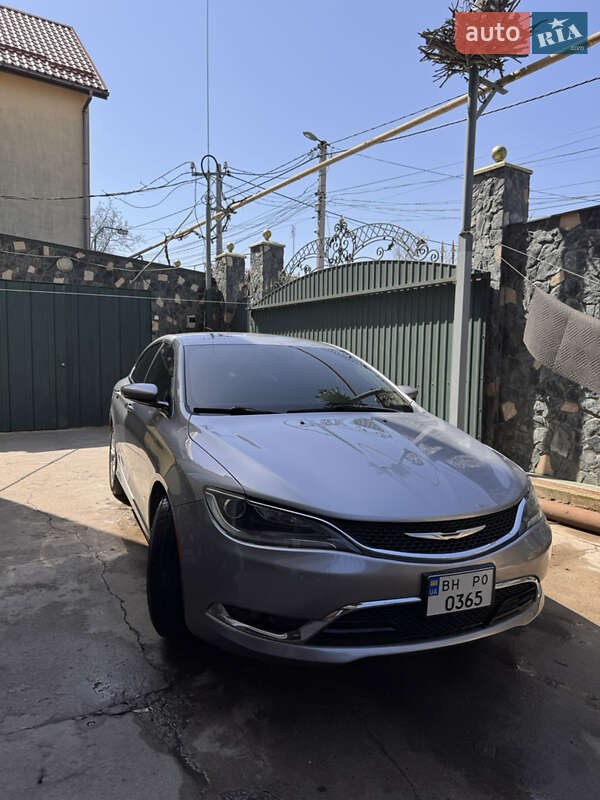Седан Chrysler 200 2014 в Чорноморську