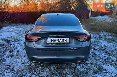 Седан Chrysler 200 2014 в 