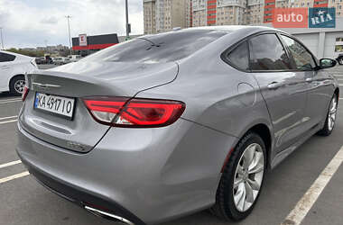 Седан Chrysler 200 2015 в 