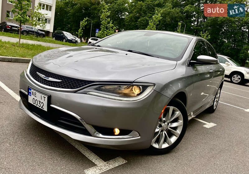 Седан Chrysler 200 2014 в 