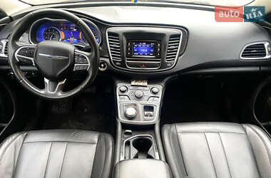 Седан Chrysler 200 2014 в 