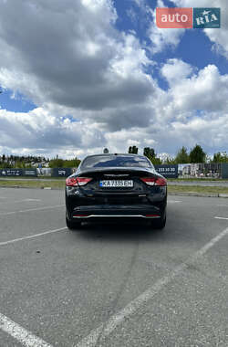 Седан Chrysler 200 2015 в 