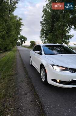 Седан Chrysler 200 2014 в 