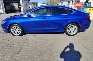 Седан Chrysler 200 2015 в 