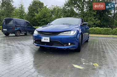 Седан Chrysler 200 2015 в 