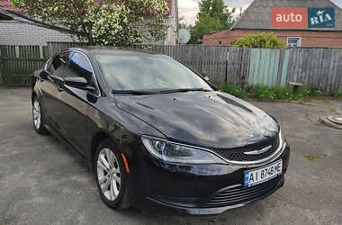 Седан Chrysler 200 2016 в Иванкове