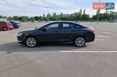 Хэтчбек Chrysler 200 2015 в 