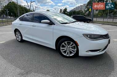 Седан Chrysler 200 2016 в 